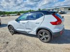 Volvo XC40 - fotka číslo 2