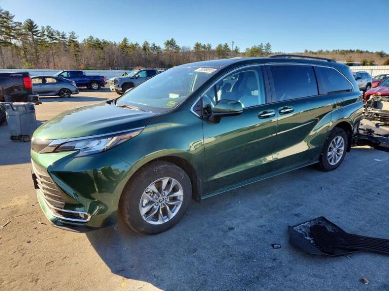 Toyota Sienna - hlavní foto
