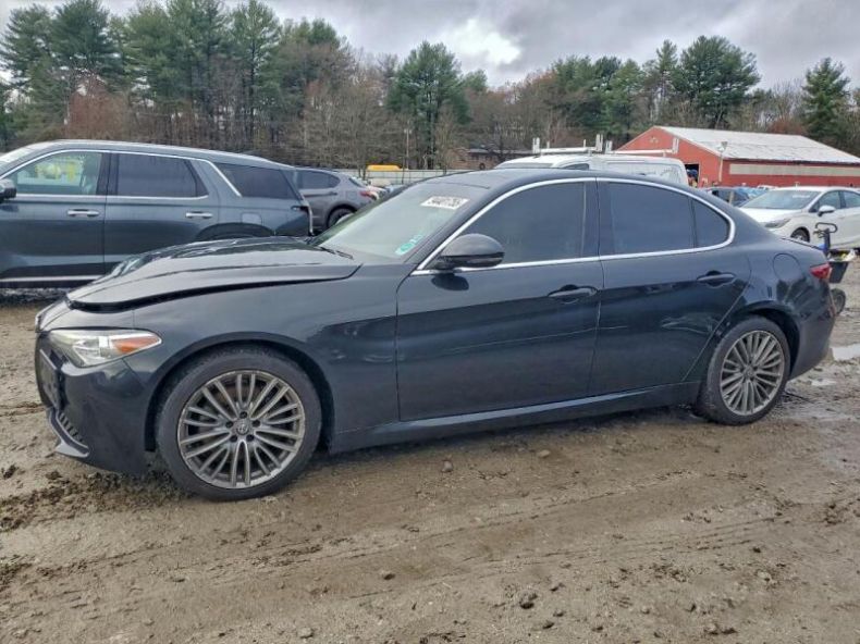 Alfa Romeo Giulia - hlavní fotka