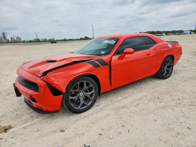 Dodge Challenger - hlavní foto