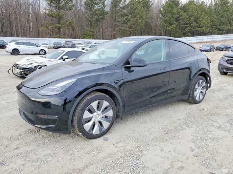 Tesla Model Y - hlavní fotka inzerátu