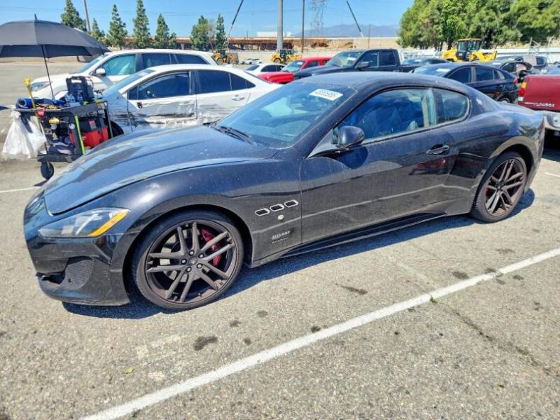 Maserati Granturismo - hlavní fotka