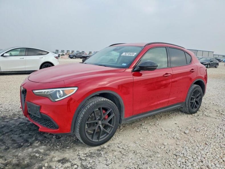 Alfa Romeo Stelvio - hlavní fotka inzerátu