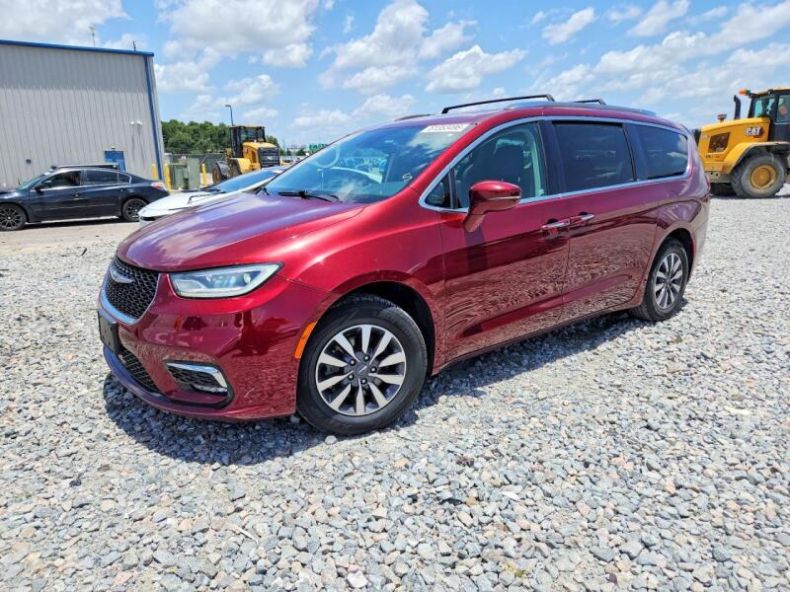 Chrysler Pacifica - hlavní foto