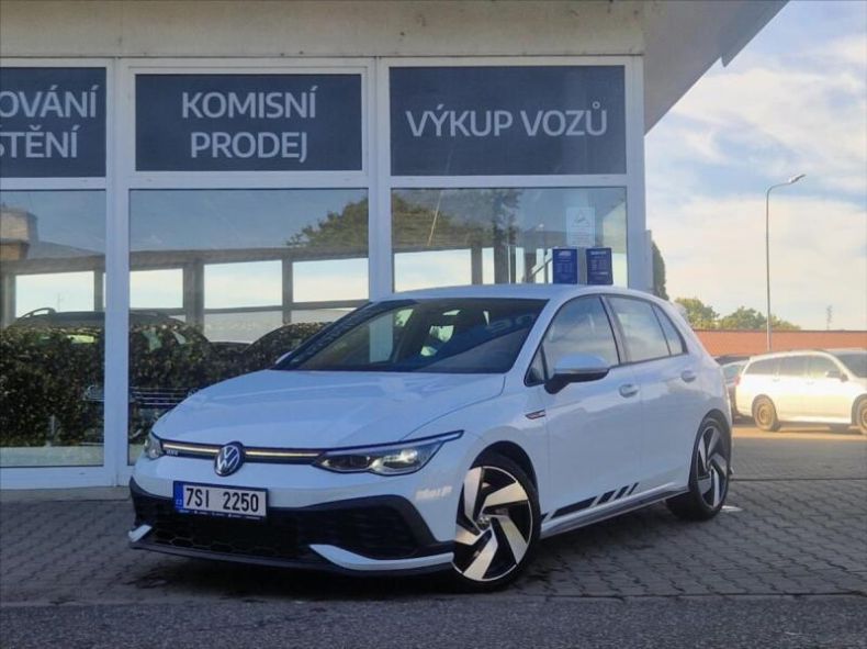 Volkswagen Golf - hlavní fotka inzerátu