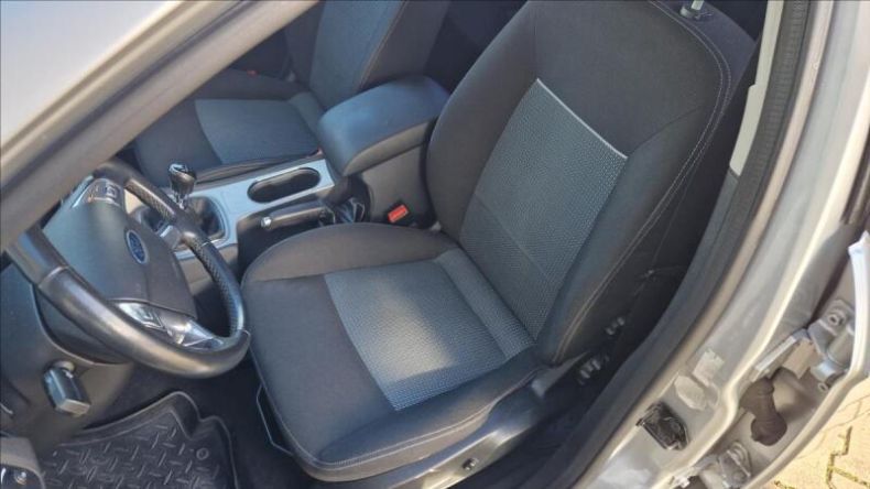 Ford Mondeo - hlavní fotka