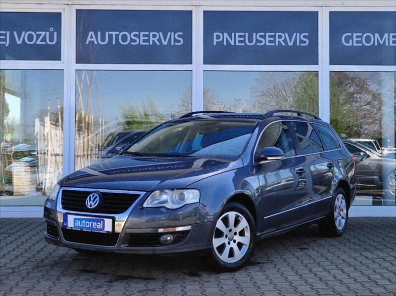 Volkswagen Passat - hlavní fotka inzerátu