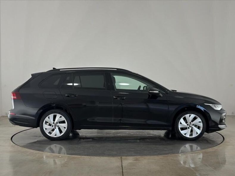 Volkswagen Golf - hlavní fotka