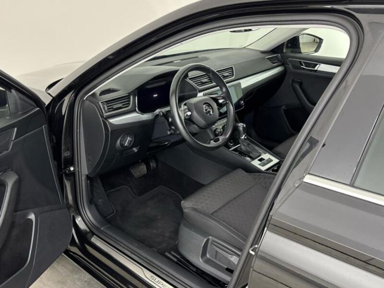 Škoda Superb - hlavní fotka