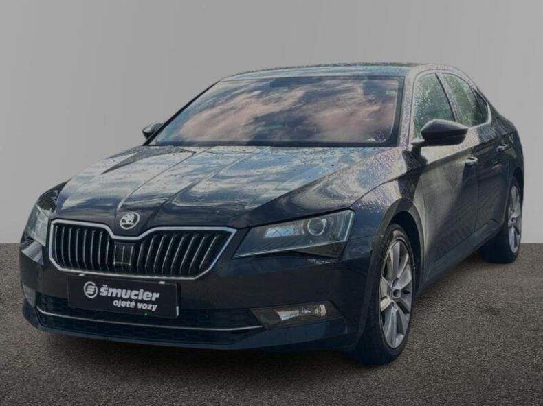 Škoda Superb - hlavní foto