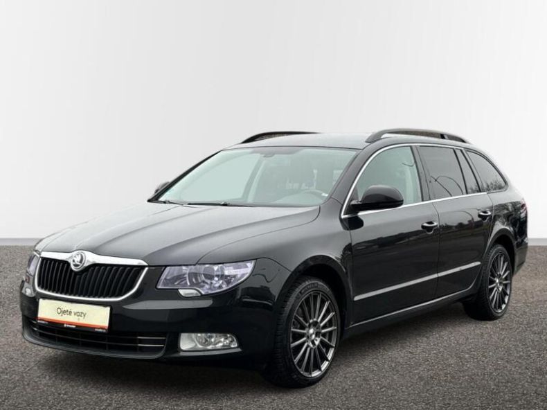 Škoda Superb - hlavní foto