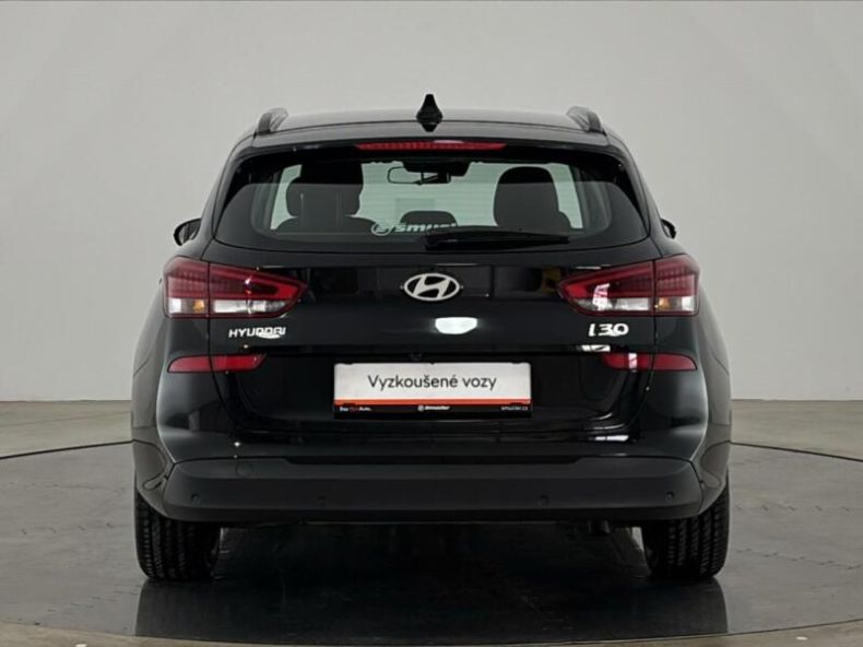 Hyundai i30 - hlavní fotka