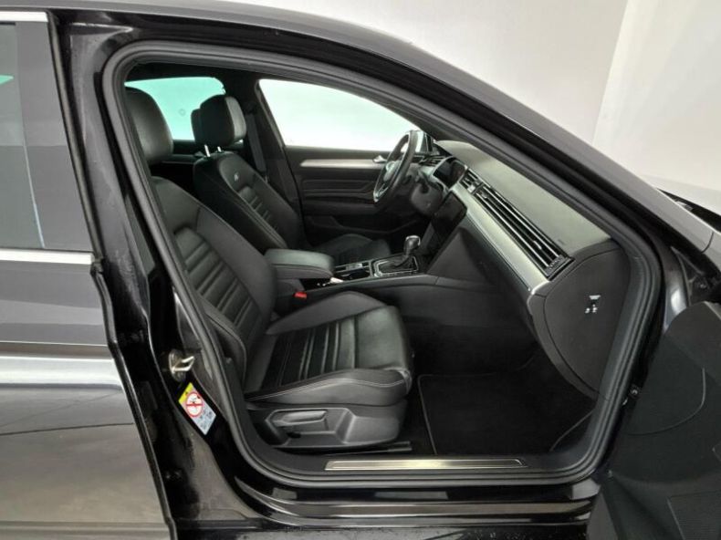Volkswagen Passat - hlavní fotka