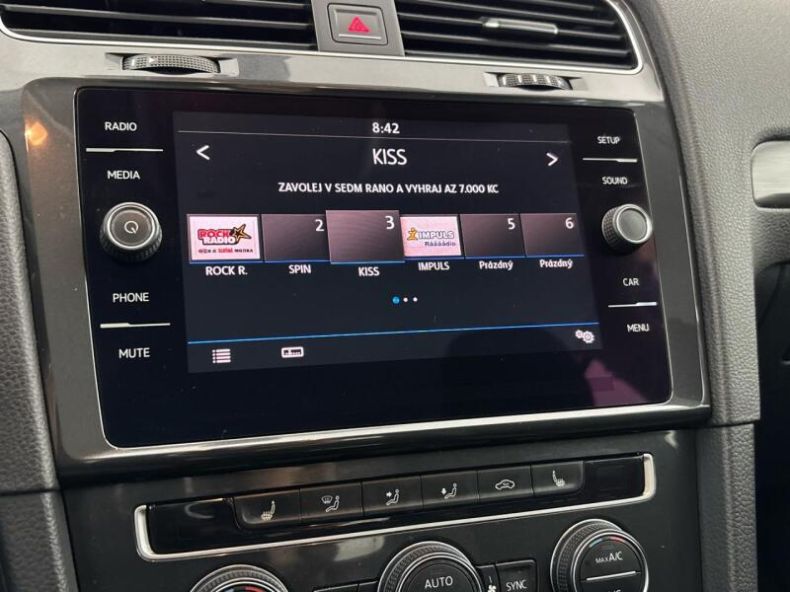 Volkswagen Golf - hlavní fotka