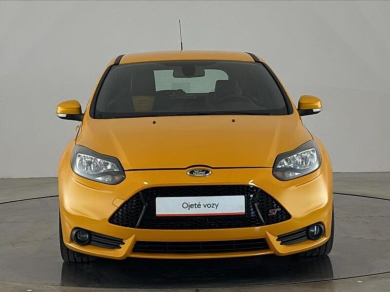 Ford Focus - hlavní fotka