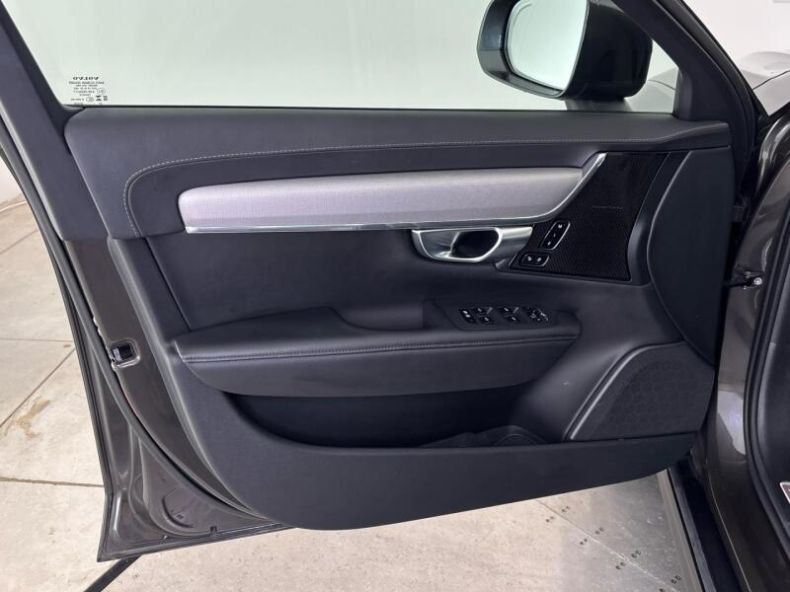 Volvo V90 - hlavní fotka