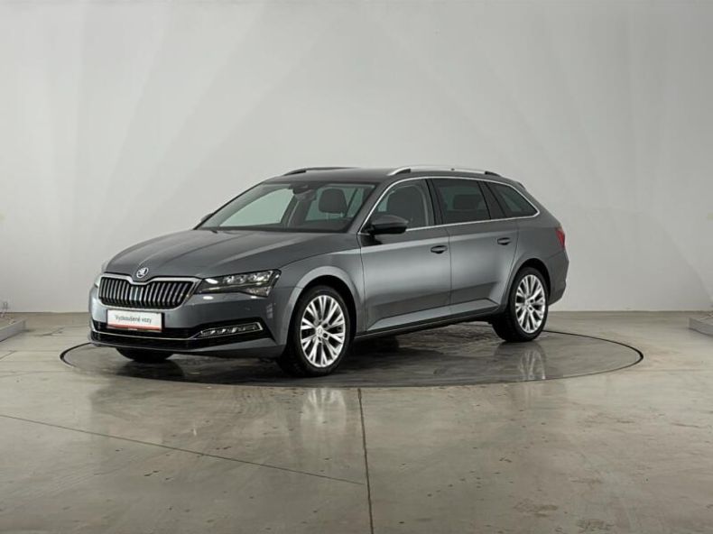 Škoda Superb - hlavní foto