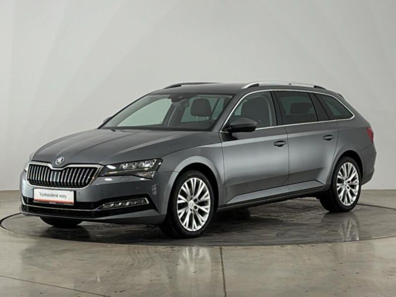 Škoda Superb - hlavní foto