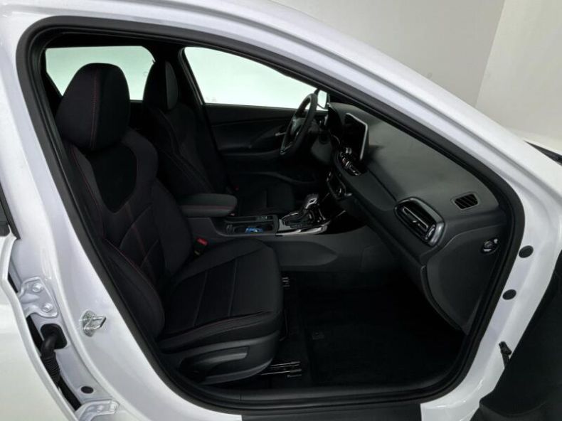 Hyundai i30 - hlavní fotka