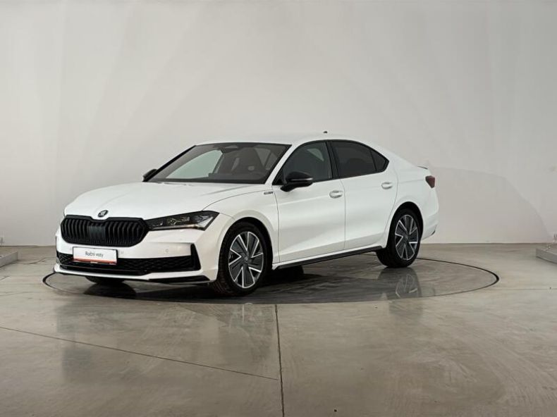 Škoda Superb - hlavní foto