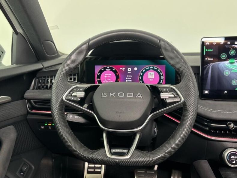 Škoda Superb - hlavní fotka
