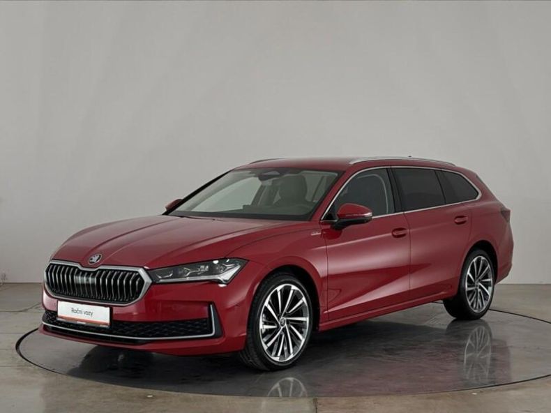Škoda Superb - hlavní foto