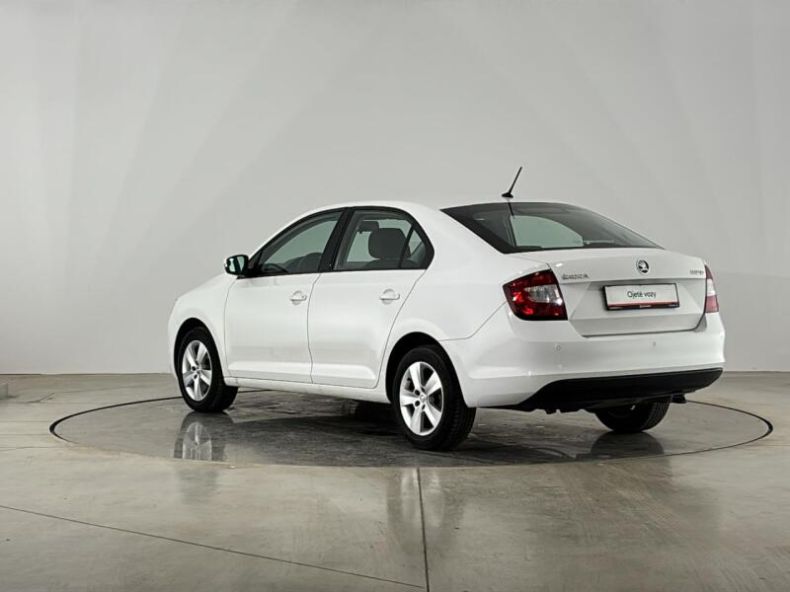 Škoda Rapid - hlavní fotka