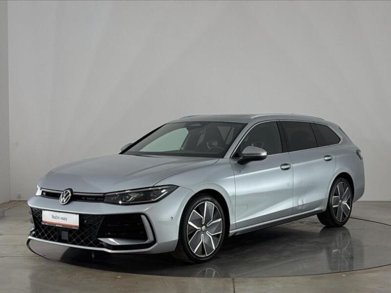 Volkswagen Passat - hlavní fotka inzerátu