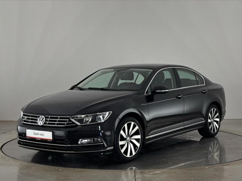 Volkswagen Passat - hlavní foto