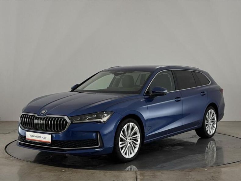 Škoda Superb - hlavní foto