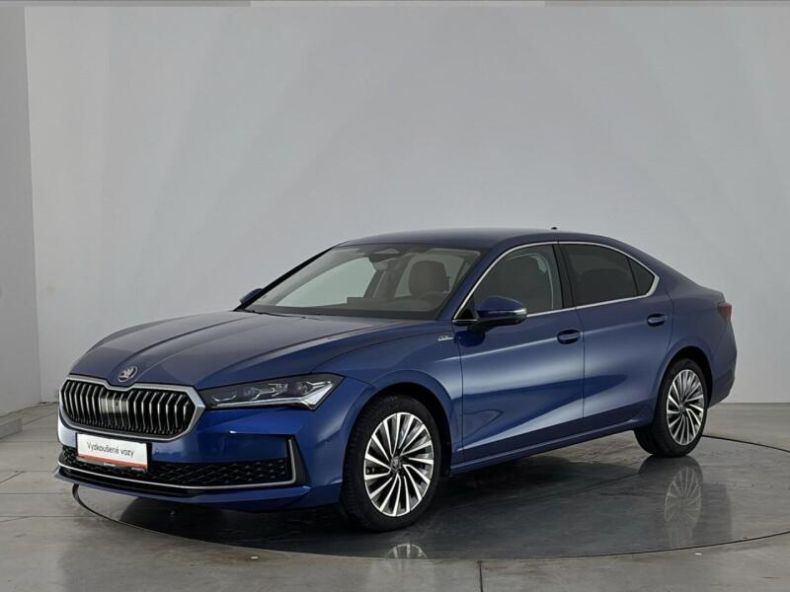Škoda Superb - hlavní foto