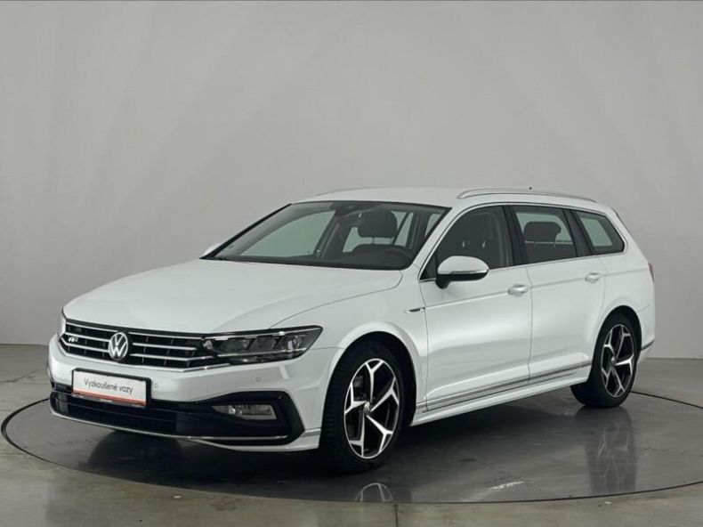 Volkswagen Passat - hlavní foto