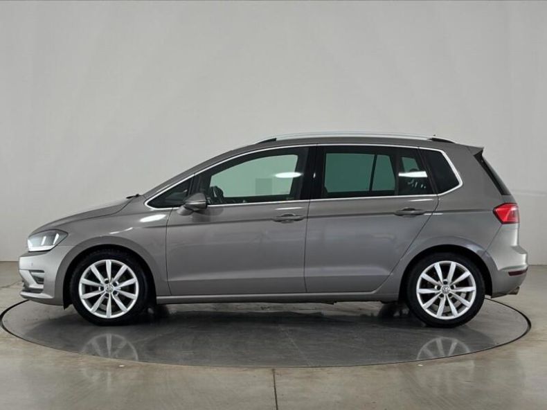 Volkswagen Golf - hlavní fotka