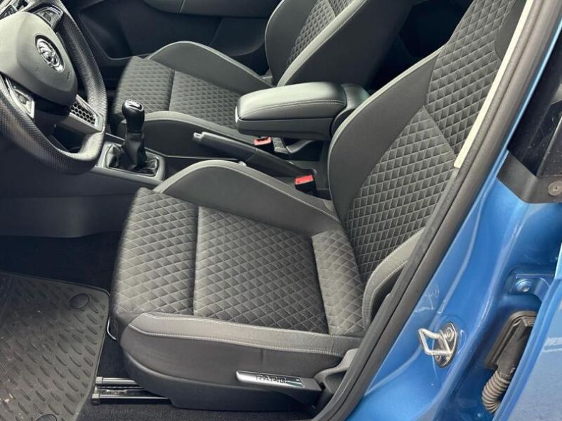 Škoda Rapid - hlavní fotka