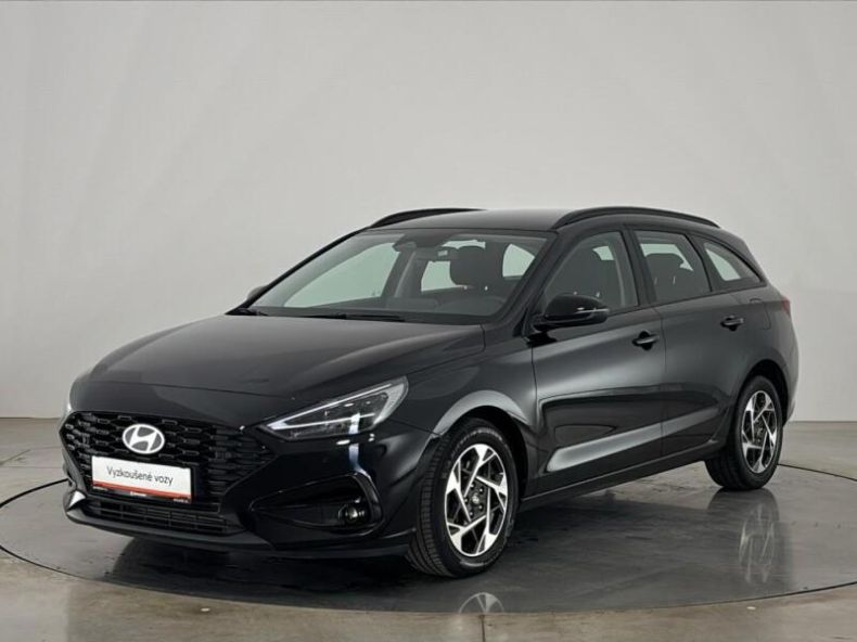 Hyundai i30 - hlavní foto
