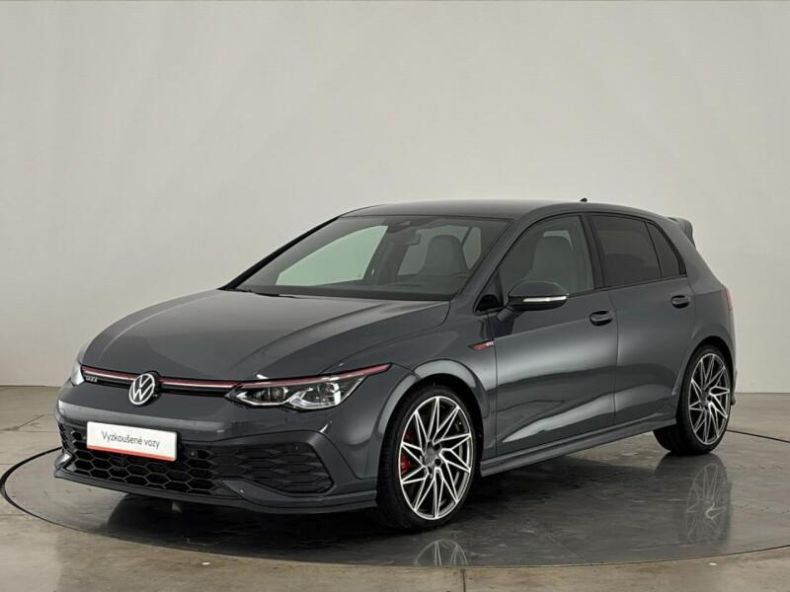 Volkswagen Golf - hlavní foto