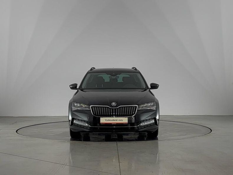 Škoda Superb - hlavní fotka