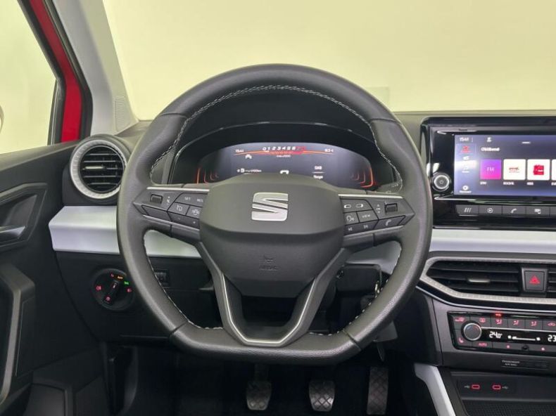 Seat Arona - hlavní fotka