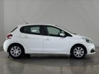 Peugeot 208 - fotka číslo 15