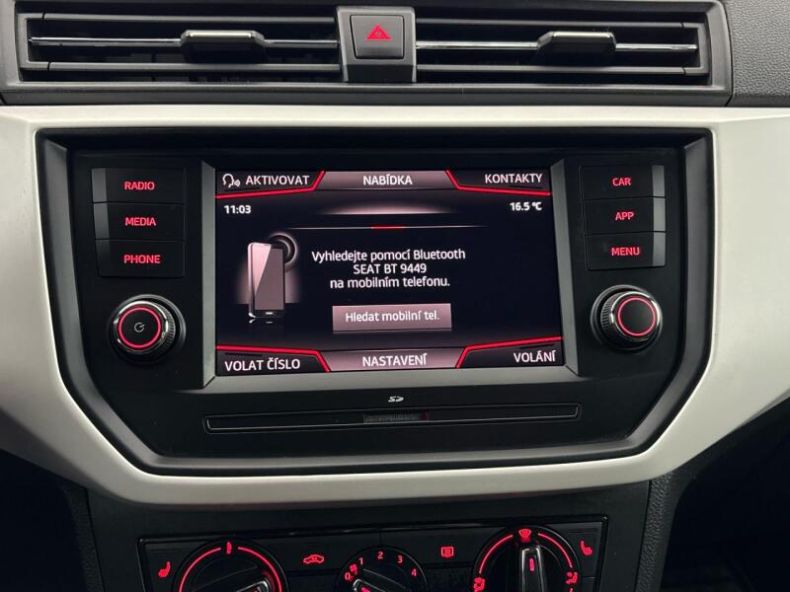 Seat Arona - hlavní fotka