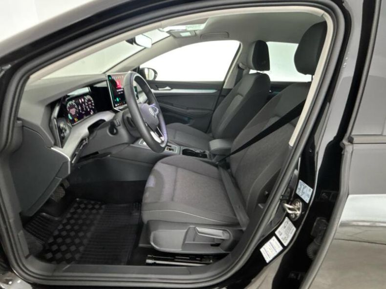Volkswagen Golf - hlavní fotka