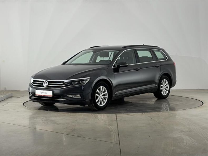 Volkswagen Passat - hlavní foto