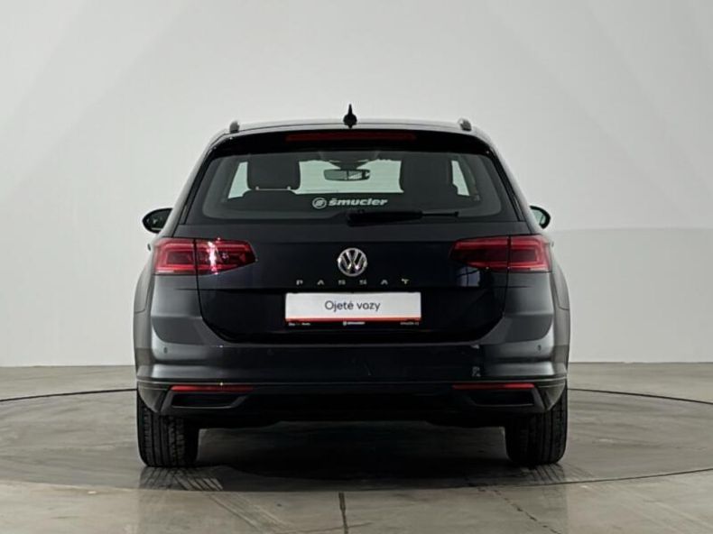 Volkswagen Passat - hlavní fotka