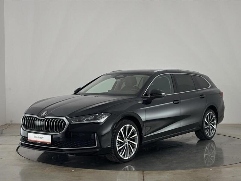 Škoda Superb - hlavní foto