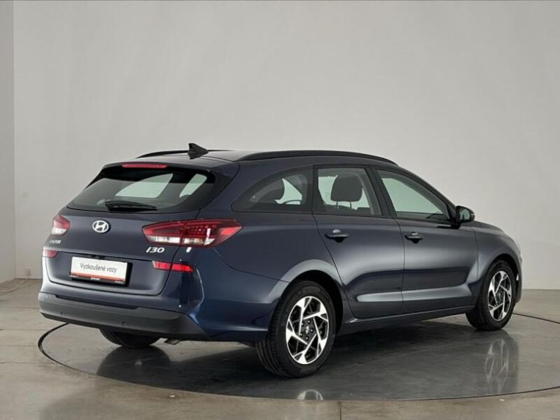 Hyundai i30 - hlavní fotka