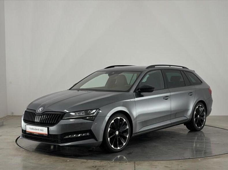 Škoda Superb - hlavní foto