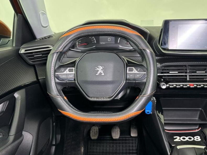Peugeot 2008 - hlavní fotka