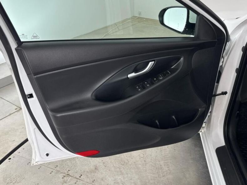 Hyundai i30 - hlavní fotka