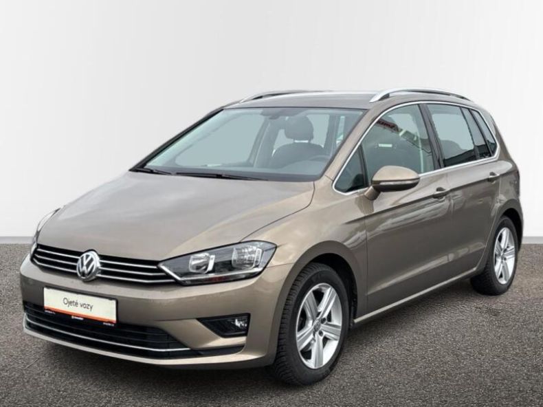 Volkswagen Golf - hlavní foto