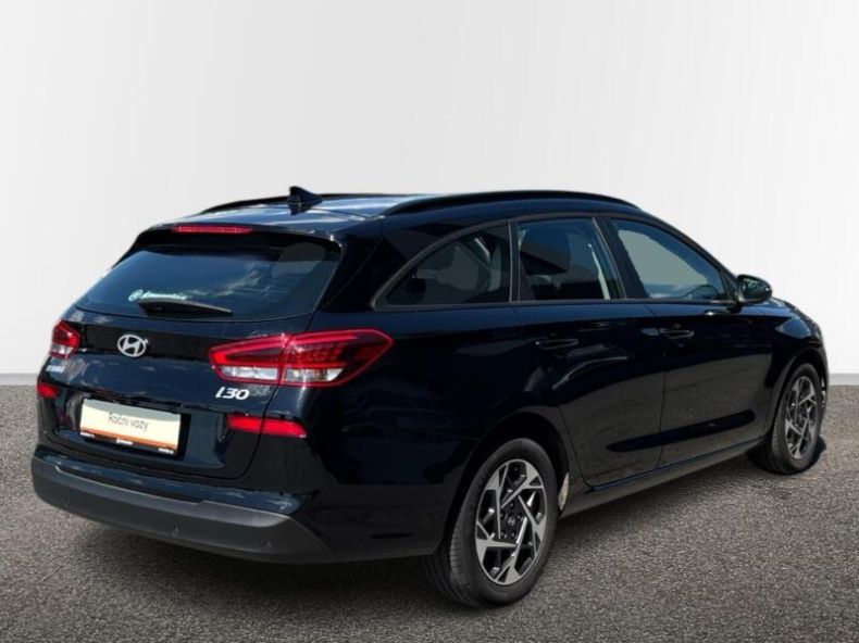 Hyundai i30 - hlavní fotka